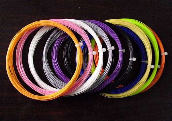 羽毛球拍線拉線磅數(shù)，球拍多少磅數(shù)合適（上）